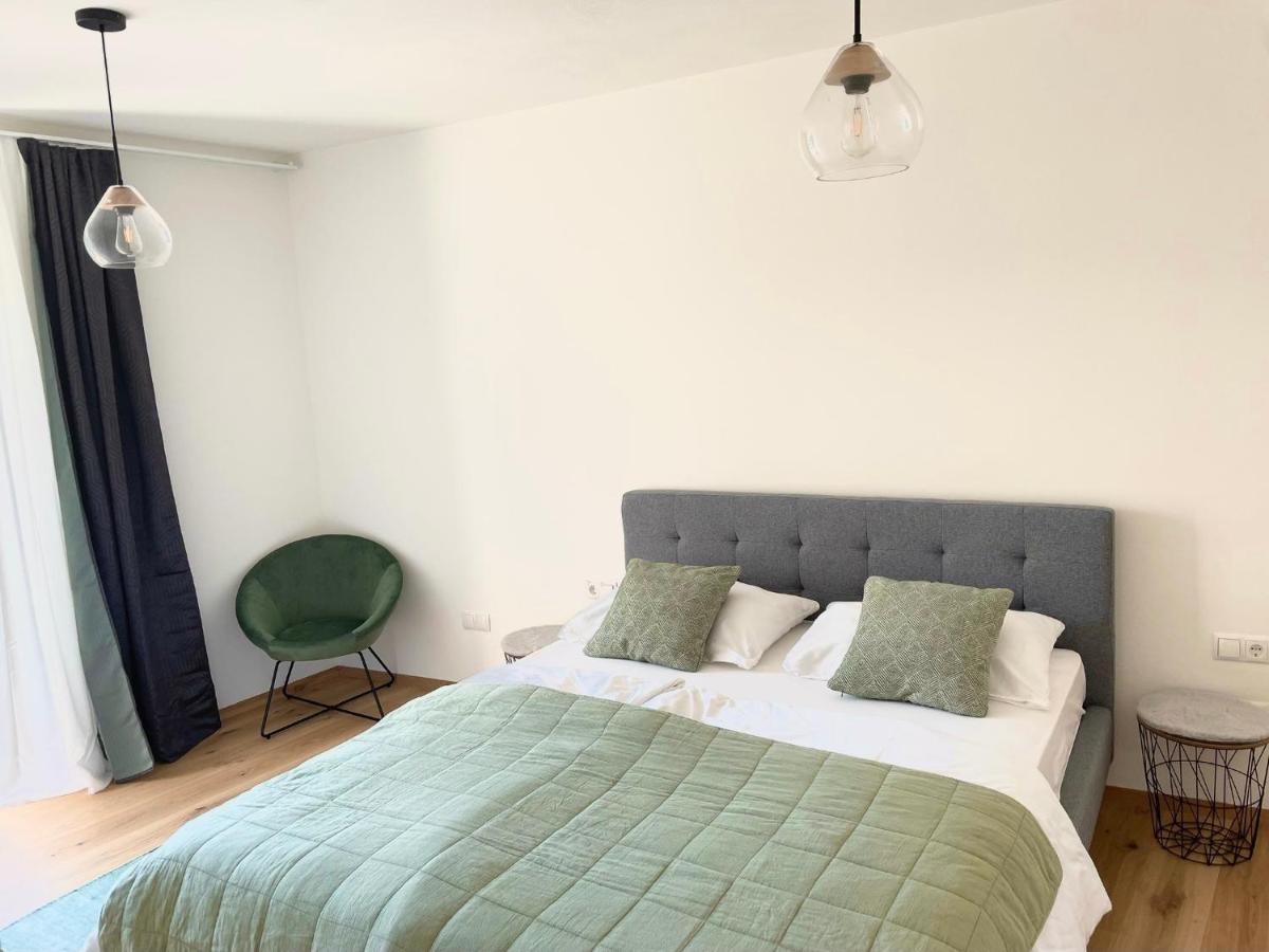 Rosa'S Boutique Apartment & Parking Мерано Екстериор снимка